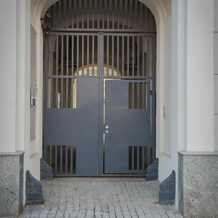 Czackiego 19 - - Better